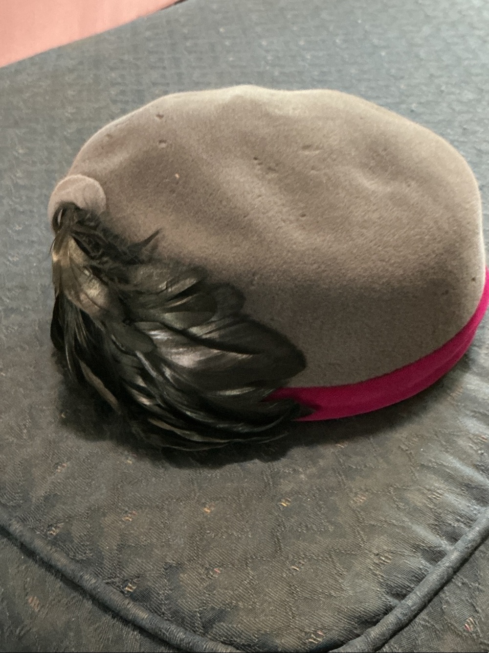 Nannette Gray Felt Beret with Fuchsia Band and Black Feather